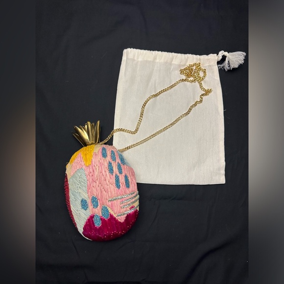 ARANAZ Handcrafted Pineapple Clutch Purse NWOT - Picture 6 of 7